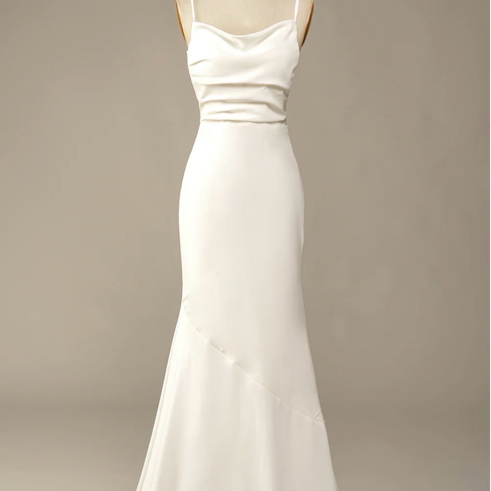 Mermaid Style Tie Back Satin Wedding Gown